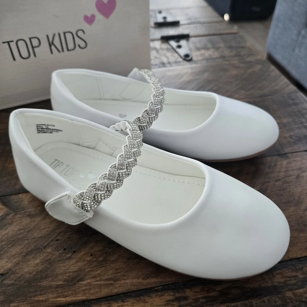 Tip Top Kids Girls MaryJane White Shoe with Rhinestone Strap. Style S170. Size 1